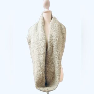 NWT Mia & Tess Sage Infinity Scarf- super soft!